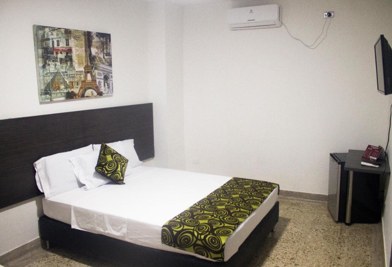Casa Hotel Palmas Del Estadio 2 Medellin Luaran gambar